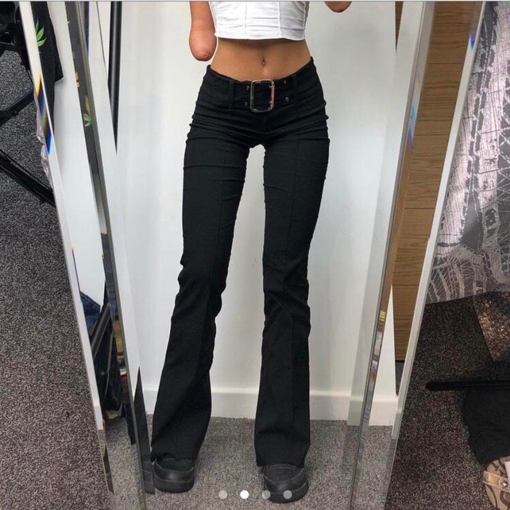 Buckle 90s style trousers